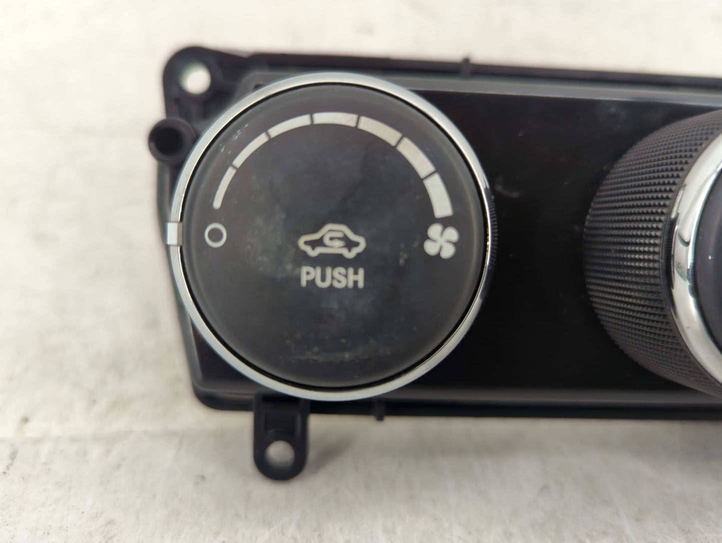 2011-2017 Jeep Patriot Climate Control Module Temperature AC/Heater Replacement P/N:P5111278AF Fits OEM Used Auto Parts - Oe