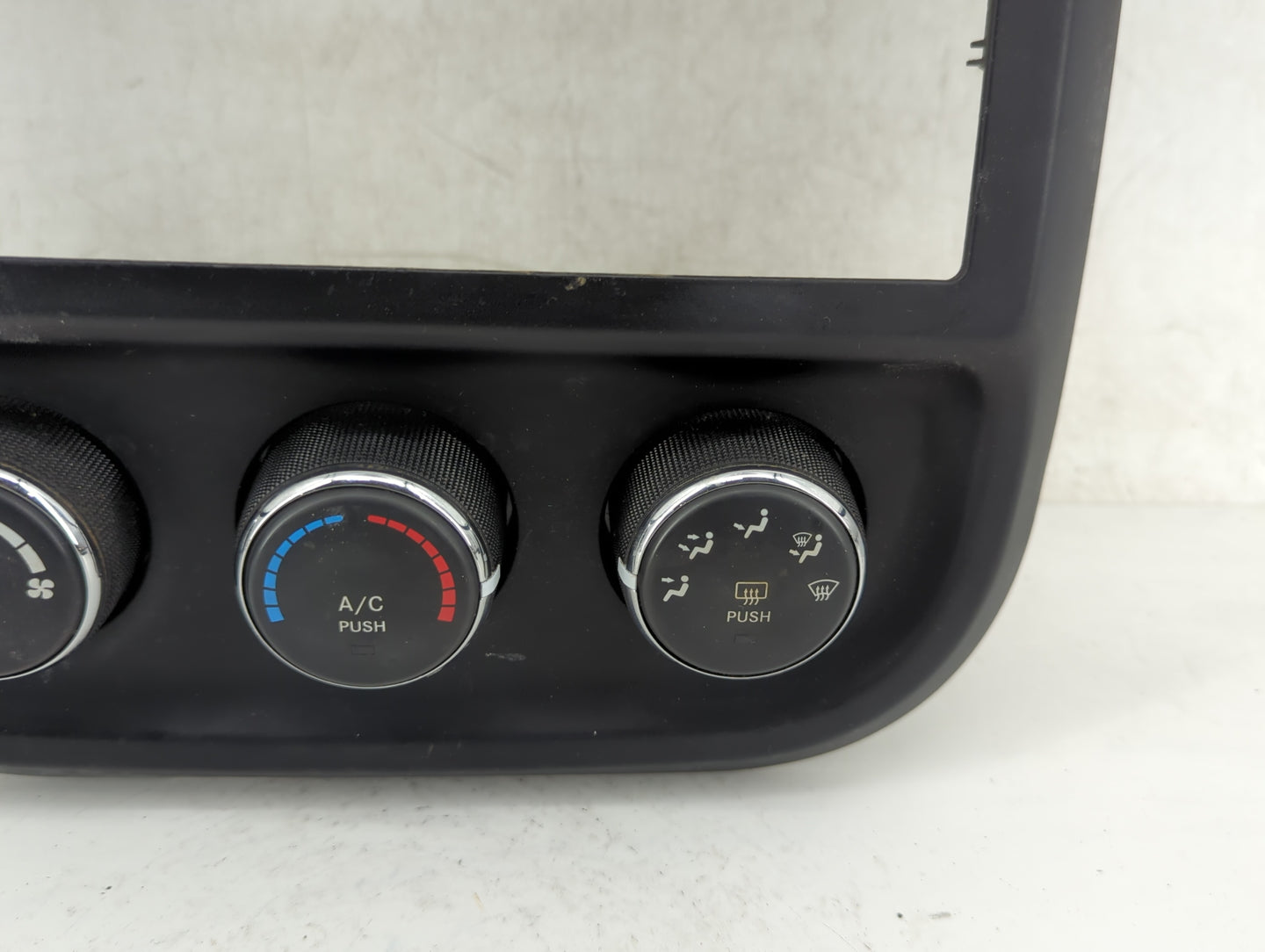 2011-2017 Jeep Patriot Climate Control Module Temperature AC/Heater Replacement P/N:P55111278AF Fits OEM Used Auto Parts - O