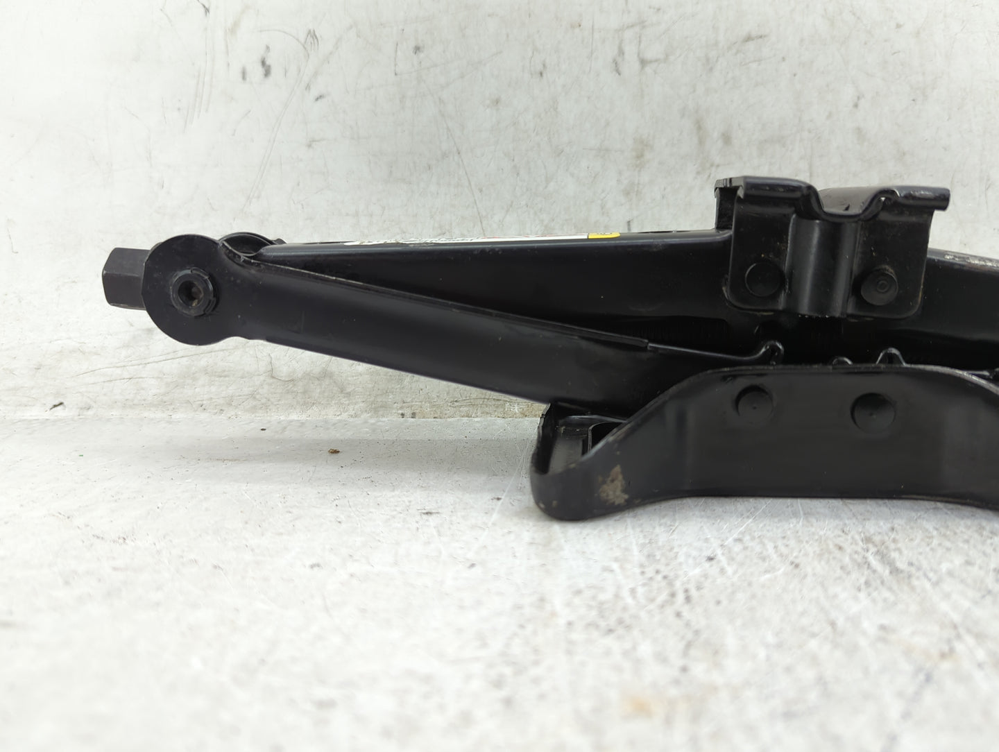 2015 Jeep Patriot Spare Scissor Car Jack 1431838 - Oemusedautoparts1.com