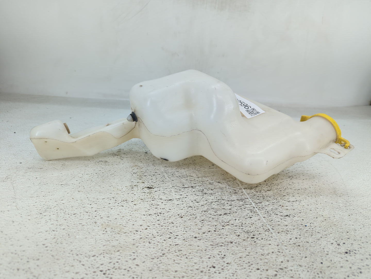 2007-2017 Jeep Patriot Windshield Washer Fluid Reservoir Bottle Oem - Oemusedautoparts1.com