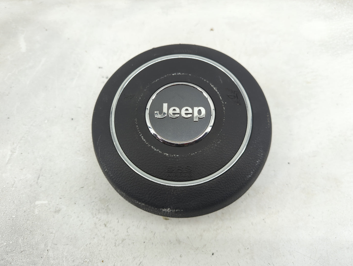 2015 Jeep Patriot Air Bag Driver Left Steering Wheel Mounted P/N:LL45F213147 BAM-PT1-1722 Fits OEM Used Auto Parts - Oemused