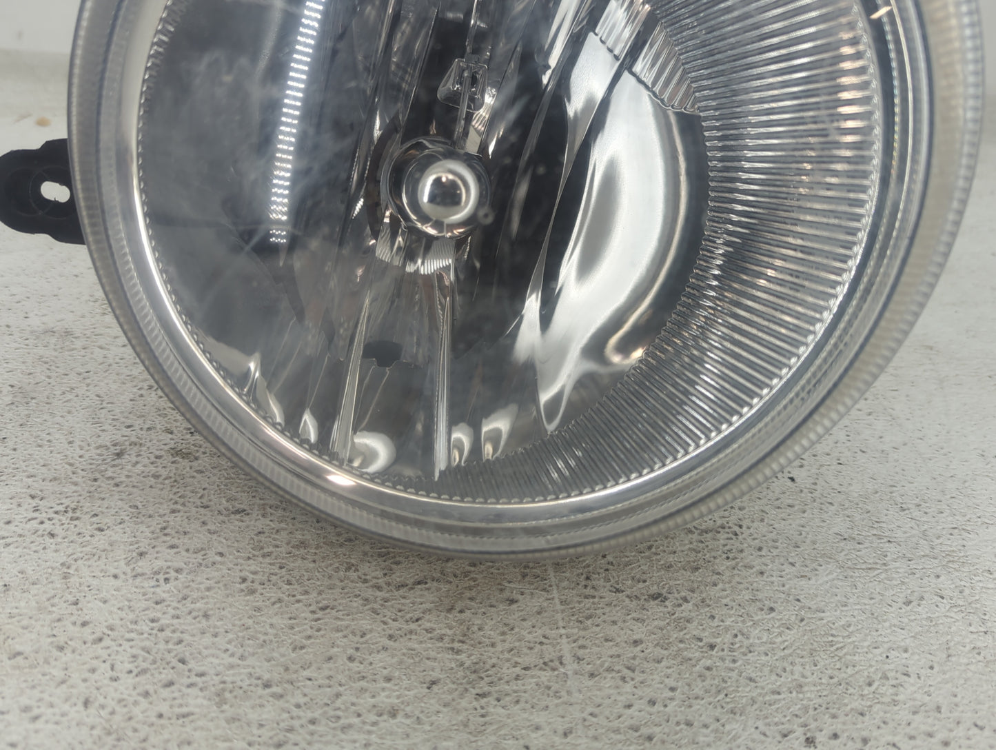 2007-2017 Jeep Patriot Driver Left Oem Head Light Headlight Lamp - Oemusedautoparts1.com