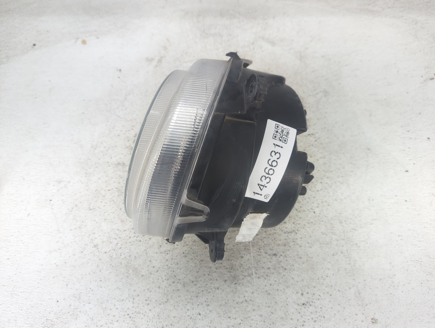 2007-2017 Jeep Patriot Driver Left Oem Head Light Headlight Lamp - Oemusedautoparts1.com
