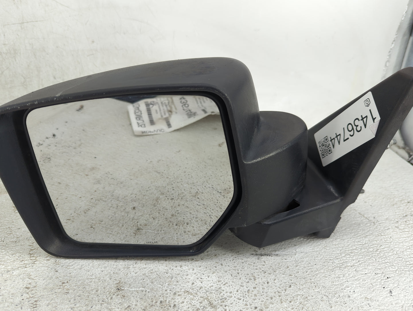 2007-2017 Jeep Patriot Driver Side View Mirror - Left Door Mirror OEM Used - Oemusedautoparts1.com