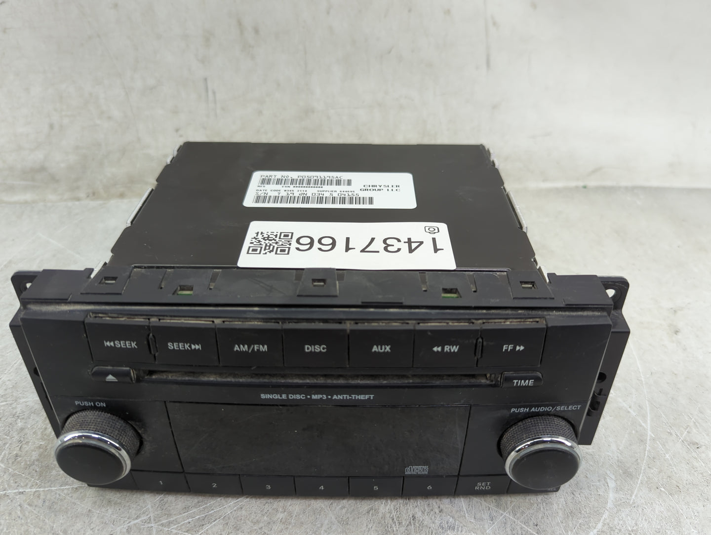 2015 Jeep Patriot Radio AM FM Cd Player Receiver Replacement P/N:P05091195AC SPNP05091195AC Fits OEM Used Auto Parts - Oemus