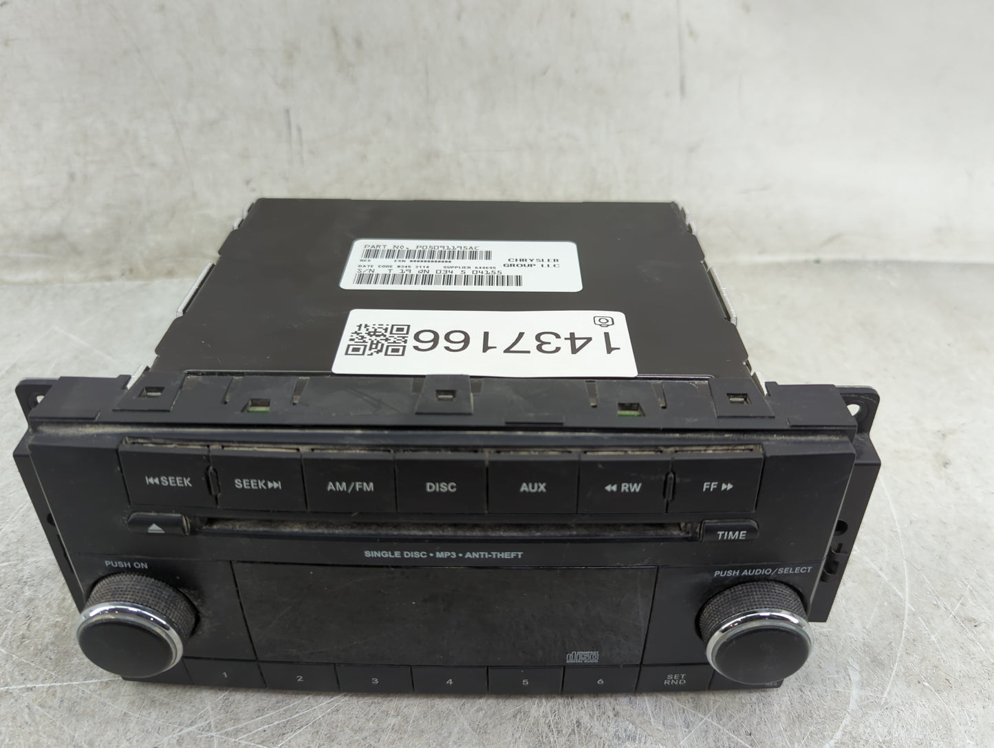 2015 Jeep Patriot Radio AM FM Cd Player Receiver Replacement P/N:P05091195AC SPNP05091195AC Fits OEM Used Auto Parts - Oemus