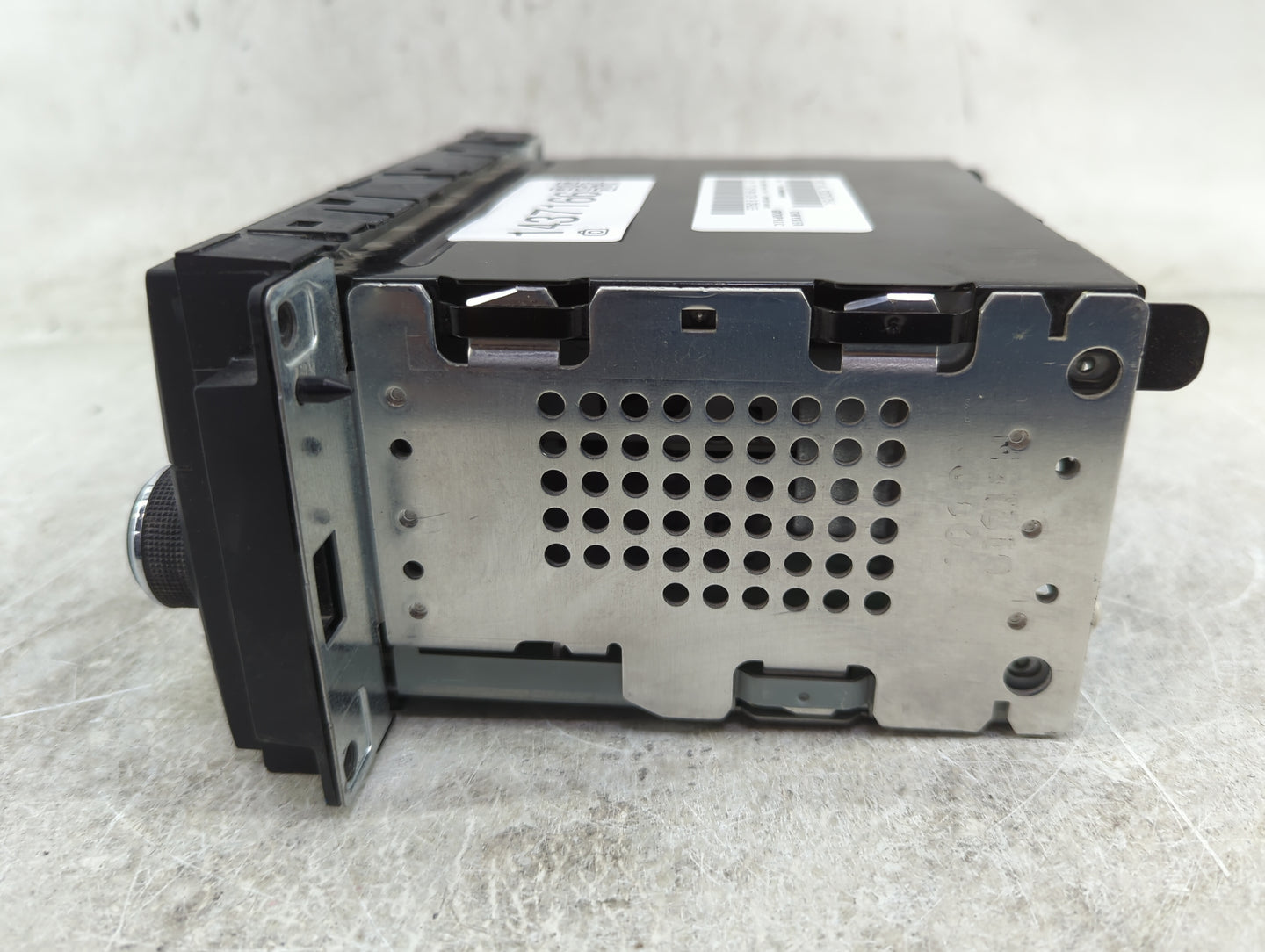 2015 Jeep Patriot Radio AM FM Cd Player Receiver Replacement P/N:P05091195AC SPNP05091195AC Fits OEM Used Auto Parts - Oemus