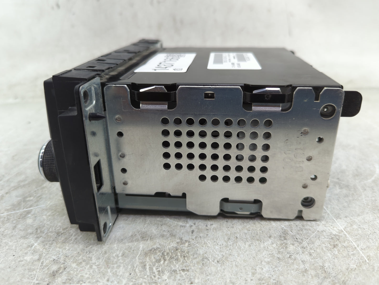 2015 Jeep Patriot Radio AM FM Cd Player Receiver Replacement P/N:P05091195AC SPNP05091195AC Fits OEM Used Auto Parts - Oemus