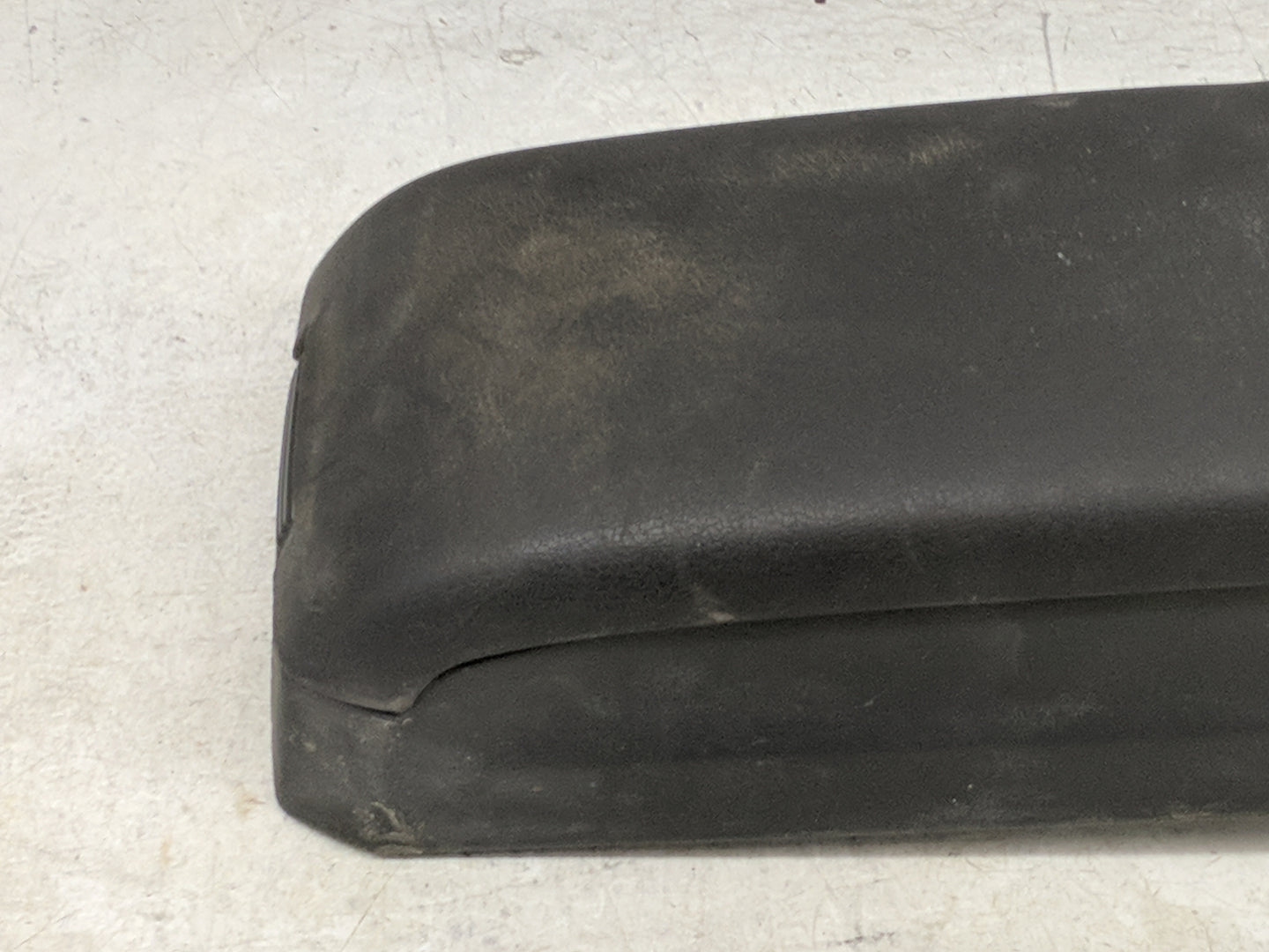 2015 Jeep Patriot Center Console Armrest Cover Lid Fits OEM Used Auto Parts - Oemusedautoparts1.com