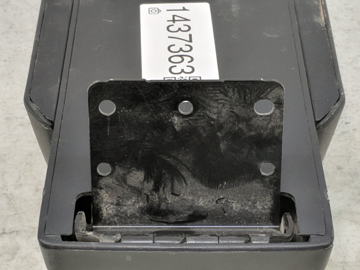 2015 Jeep Patriot Center Console Armrest Cover Lid Fits OEM Used Auto Parts - Oemusedautoparts1.com