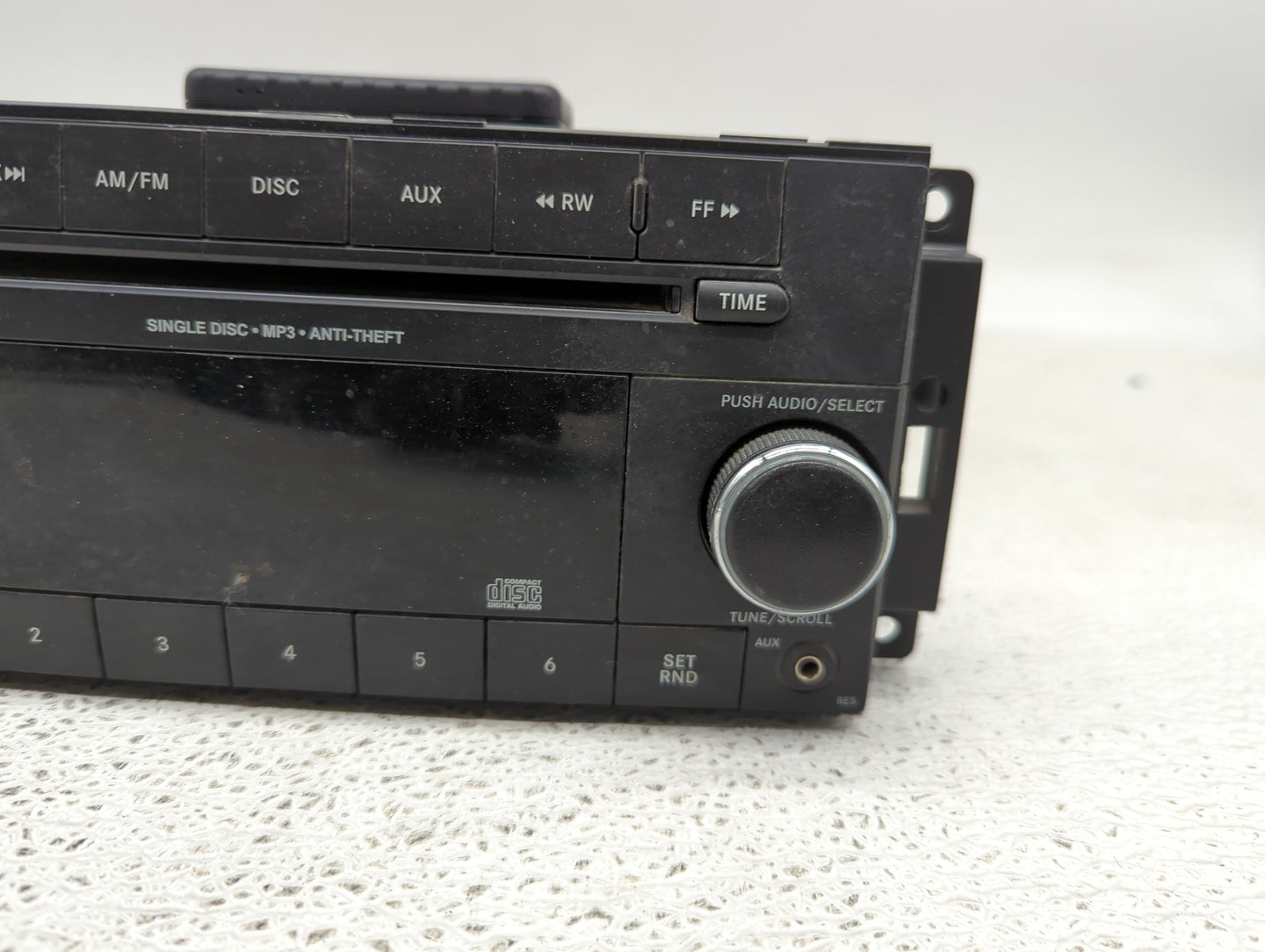 2012-2017 Jeep Patriot Radio AM FM Cd Player Receiver Replacement P/N:P05091195AC Fits Fits 2012 2013 2014 2015 2016 2017 OE