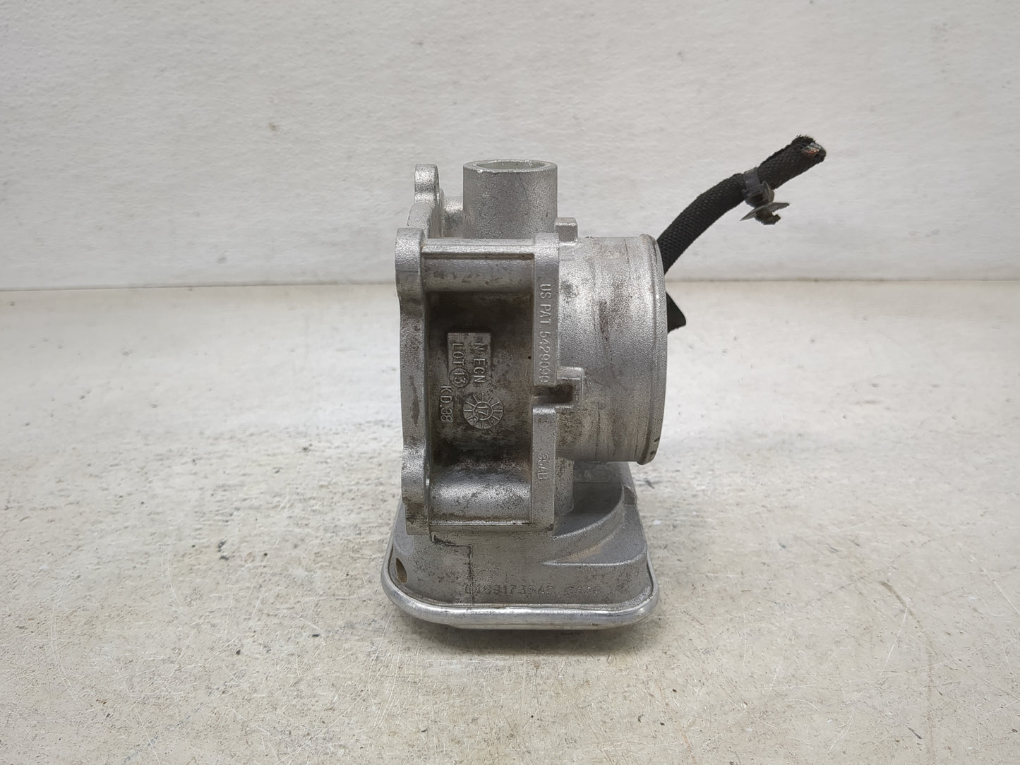 2007-2017 Jeep Patriot Throttle Body Fits Fits 2007 2008 2009 2010 2011 2012 2013 2014 2015 2016 2017 2018 OEM Used Auto Par