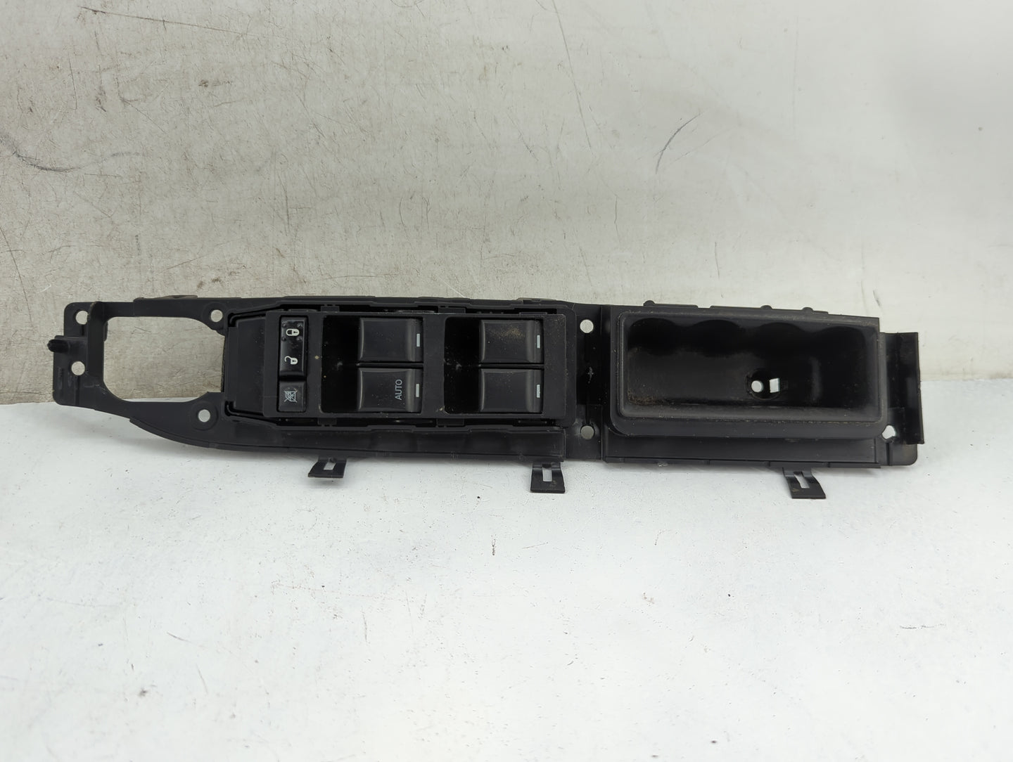 2011-2017 Jeep Patriot Master Power Window Switch Replacement Driver Side Left P/N:L0164833 Fits OEM Used Auto Parts - Oemus
