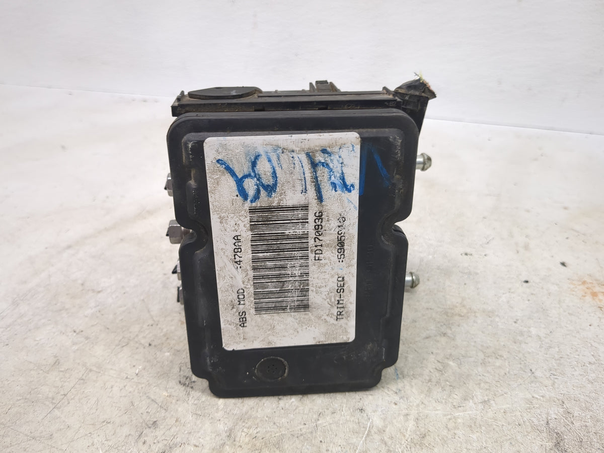 2014-2017 Jeep Patriot Anti-Lock Brake ABS Pump Module Actuator OEM P/N:P52125705AA 25212-2177-A Fits Fits 2014 2015 2016 20