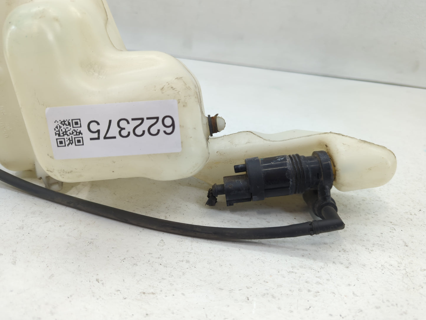 2007-2017 Jeep Patriot Windshield Washer Fluid Reservoir Bottle Oem - Oemusedautoparts1.com