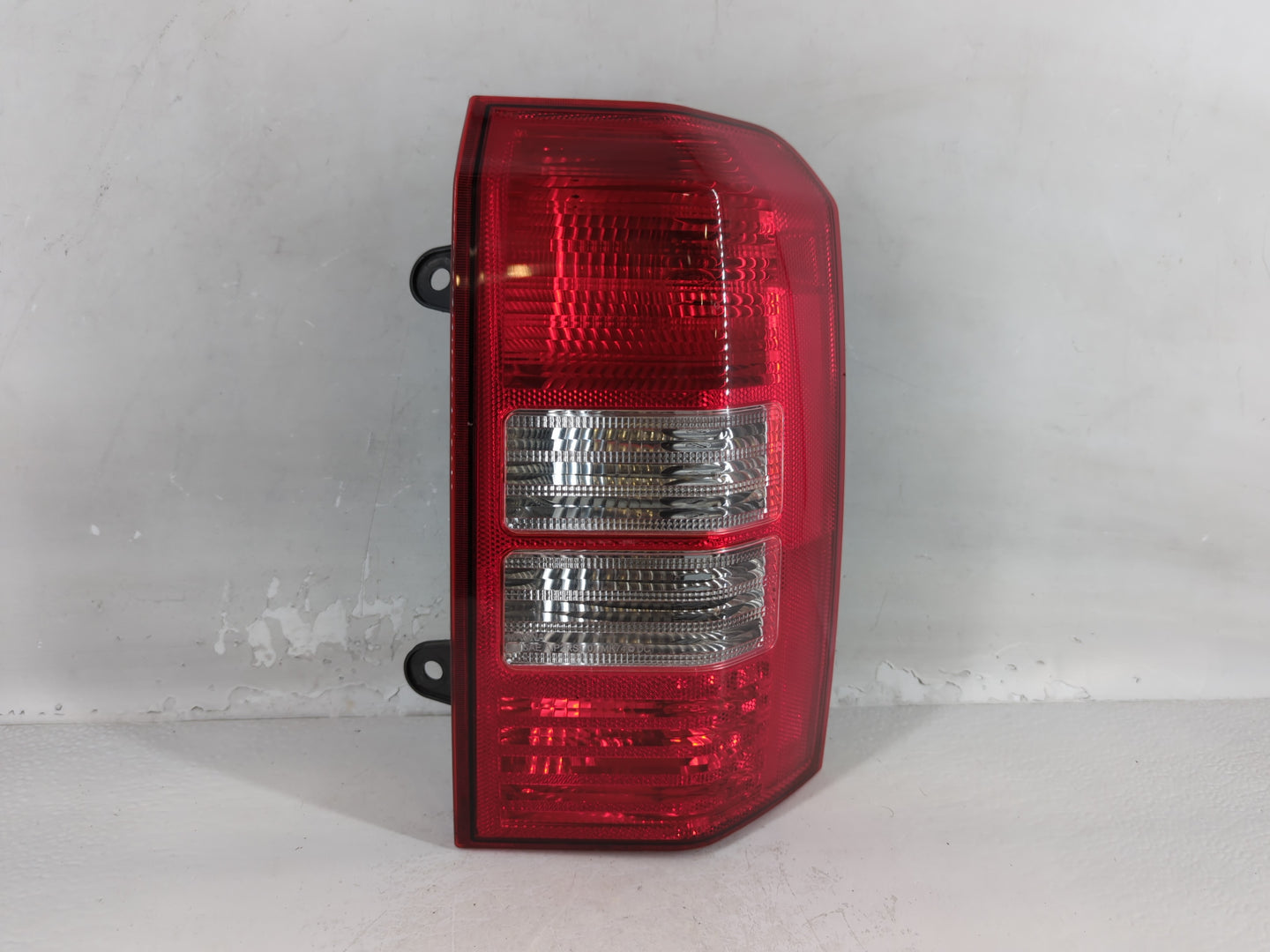 2008-2017 Jeep Patriot Tail Light Assembly Passenger Right OEM P/N:05160364AF Fits OEM Used Auto Parts - Oemusedautoparts1.c