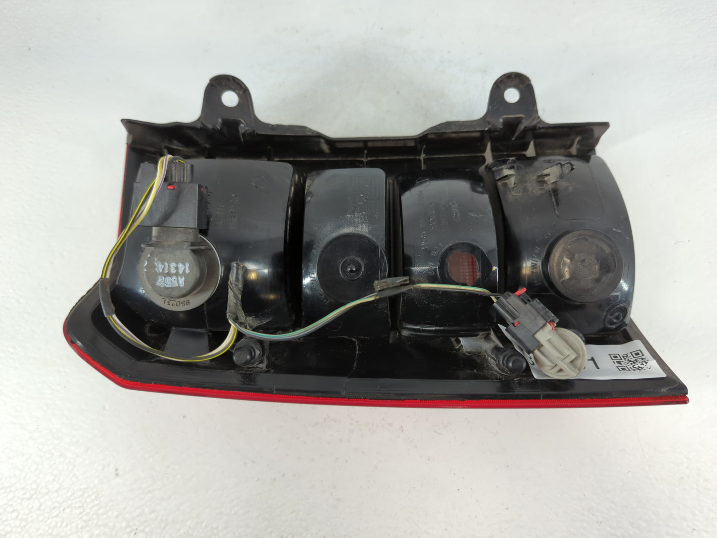 2008-2017 Jeep Patriot Tail Light Assembly Passenger Right OEM P/N:05160364AF Fits OEM Used Auto Parts - Oemusedautoparts1.c