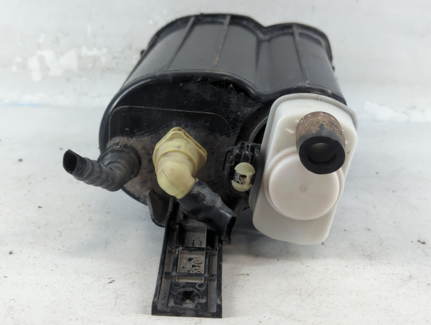 2015 Jeep Patriot Fuel Vapor Charcoal Canister 802501 - Oemusedautoparts1.com