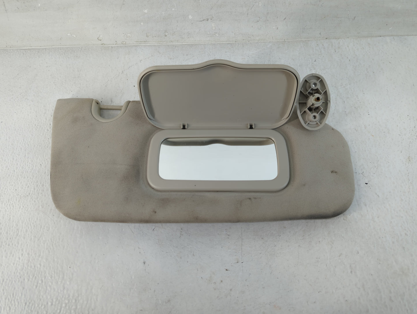 2010-2017 Jeep Patriot Sun Visor Shade Replacement Passenger Right Mirror Fits Fits 2010 2011 2012 2013 2014 2015 2016 2017 