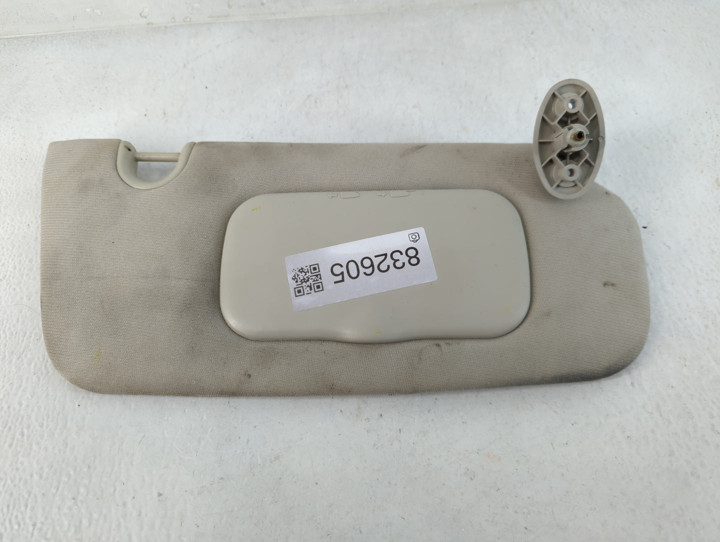 2010-2017 Jeep Patriot Sun Visor Shade Replacement Passenger Right Mirror Fits Fits 2010 2011 2012 2013 2014 2015 2016 2017 