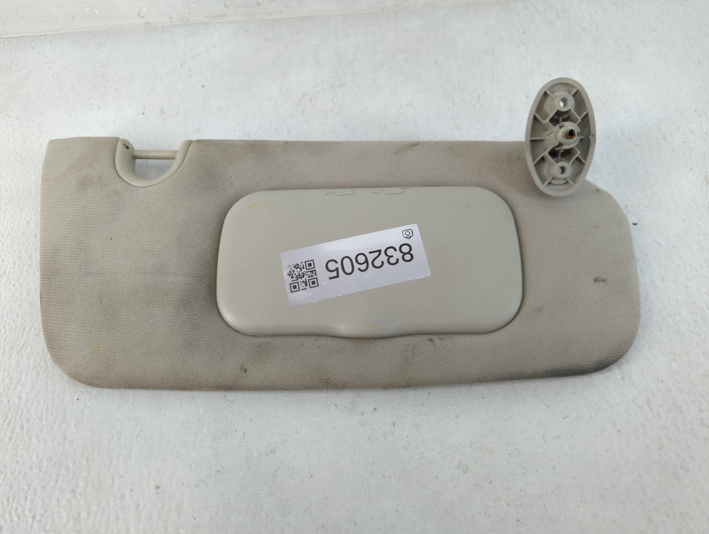 2010-2017 Jeep Patriot Sun Visor Shade Replacement Passenger Right Mirror Fits Fits 2010 2011 2012 2013 2014 2015 2016 2017 