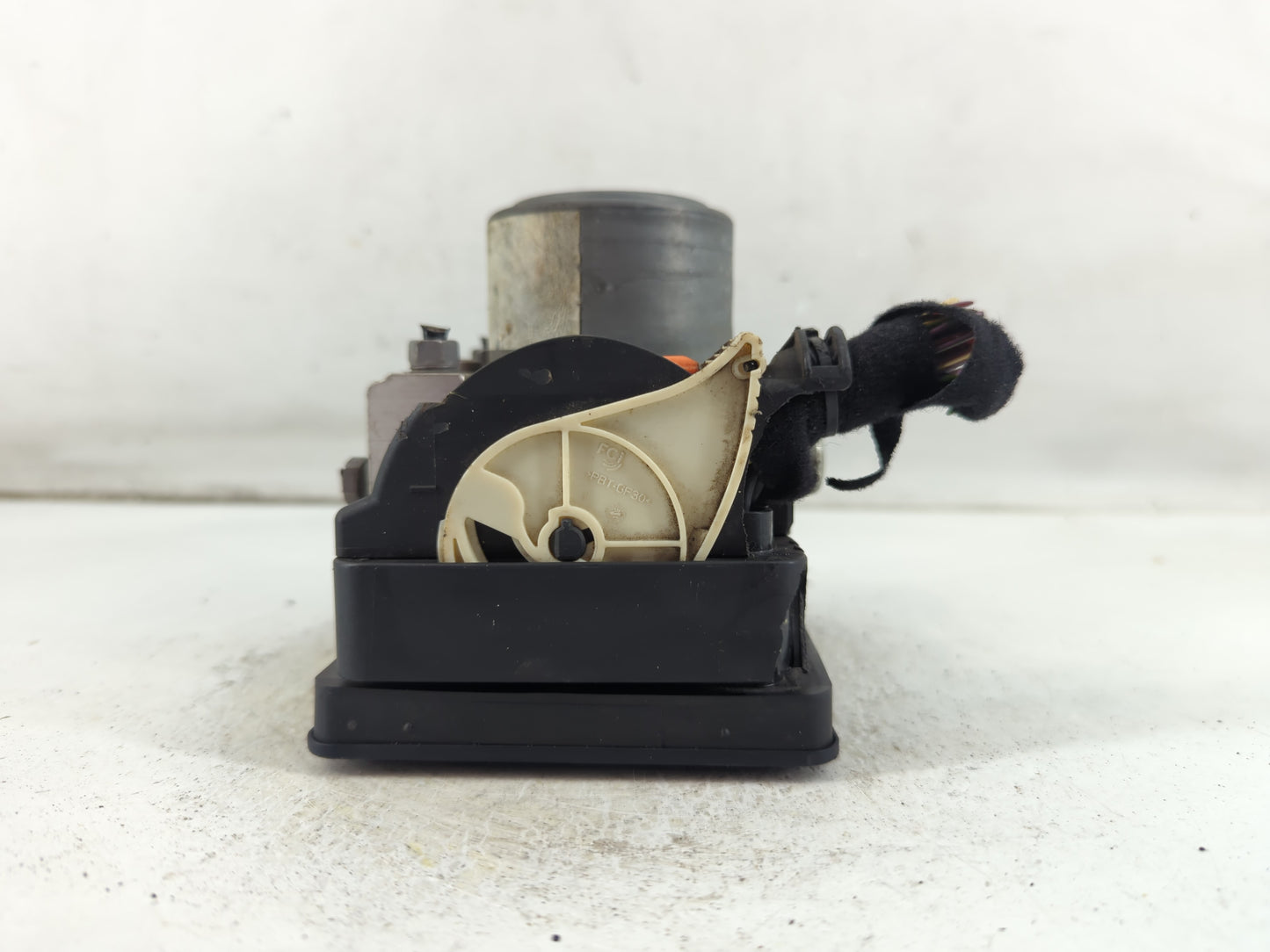 2015-2017 Jeep Renegade ABS Pump Control Module Replacement P/N:18899717-B 52029708 Fits Fits 2015 2016 2017 OEM Used Auto P