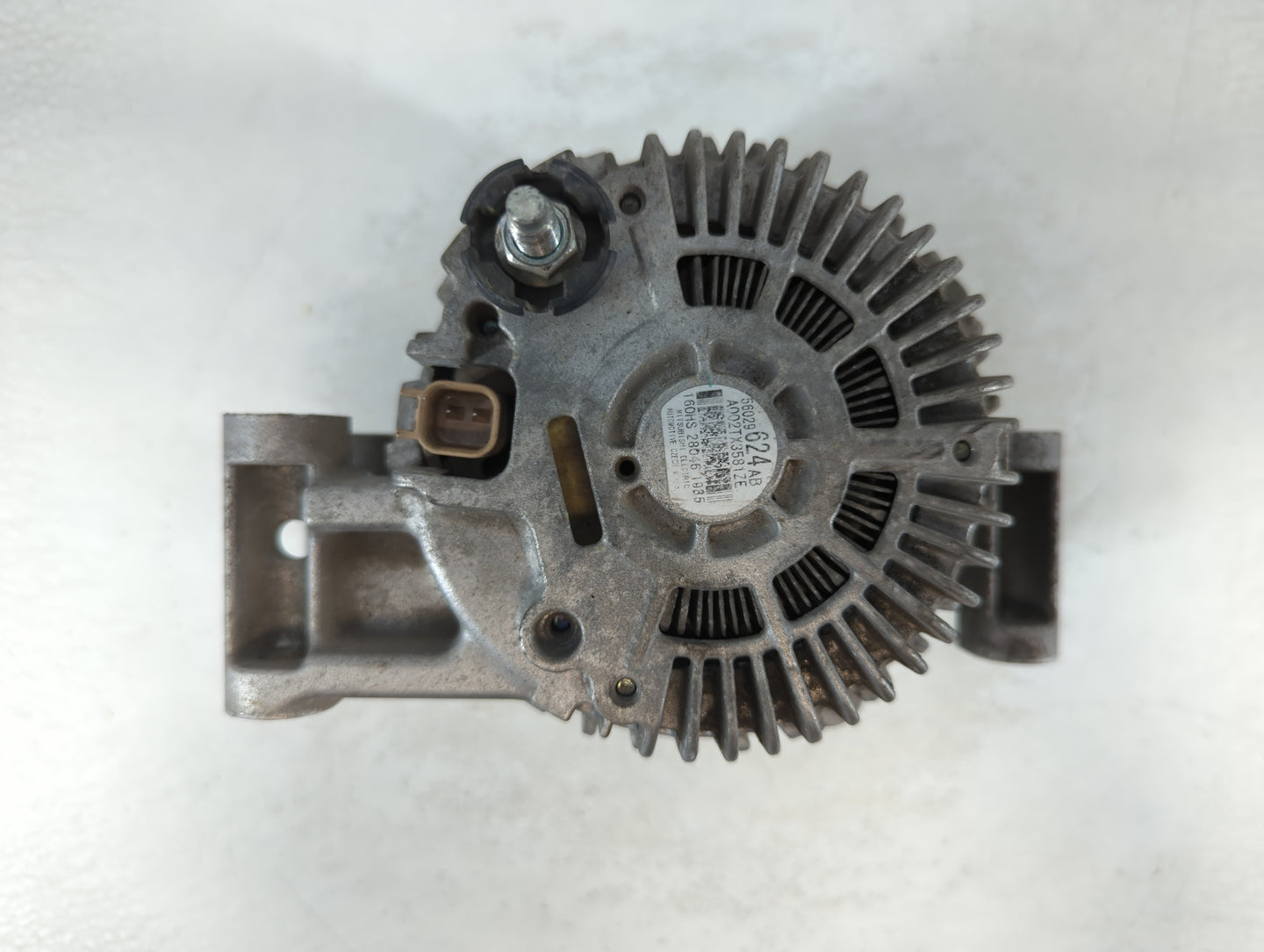 2015-2021 Jeep Renegade Alternator Replacement Generator Charging Assembly Engine OEM P/N:56029624AB Fits OEM Used Auto Part
