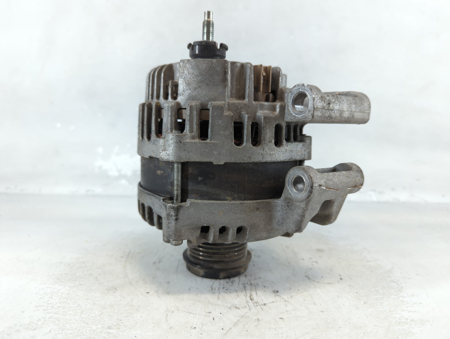 2015-2021 Jeep Renegade Alternator Replacement Generator Charging Assembly Engine OEM P/N:56029624AB Fits OEM Used Auto Part