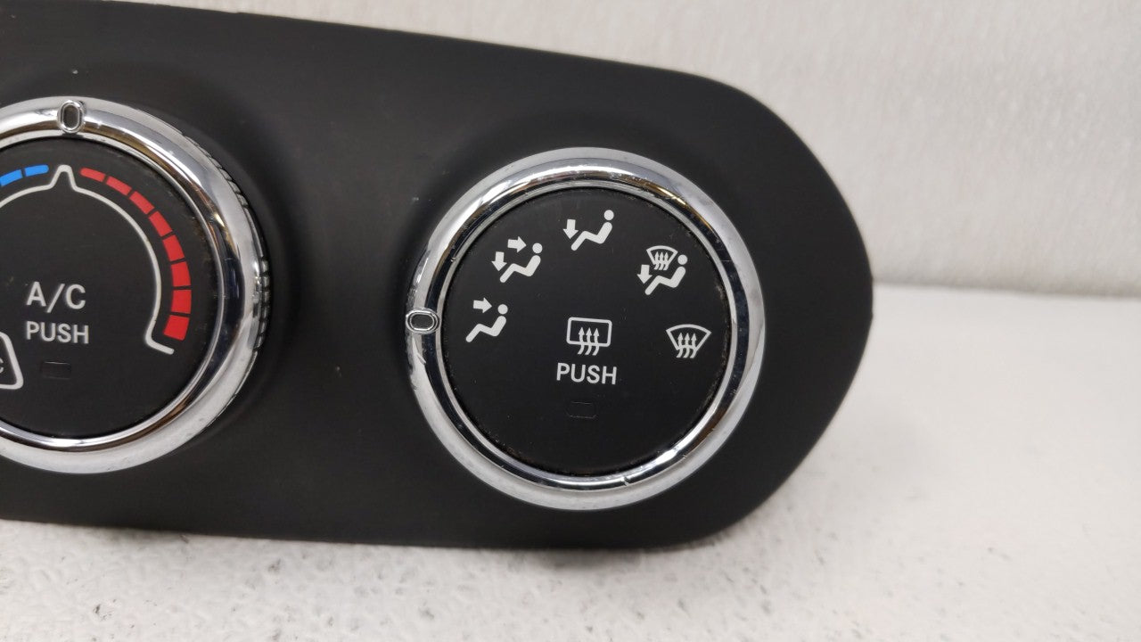2015-2016 Jeep Renegade Climate Control Module Temperature AC/Heater Replacement P/N:735637717 7356461040 Fits Fits 2015 201
