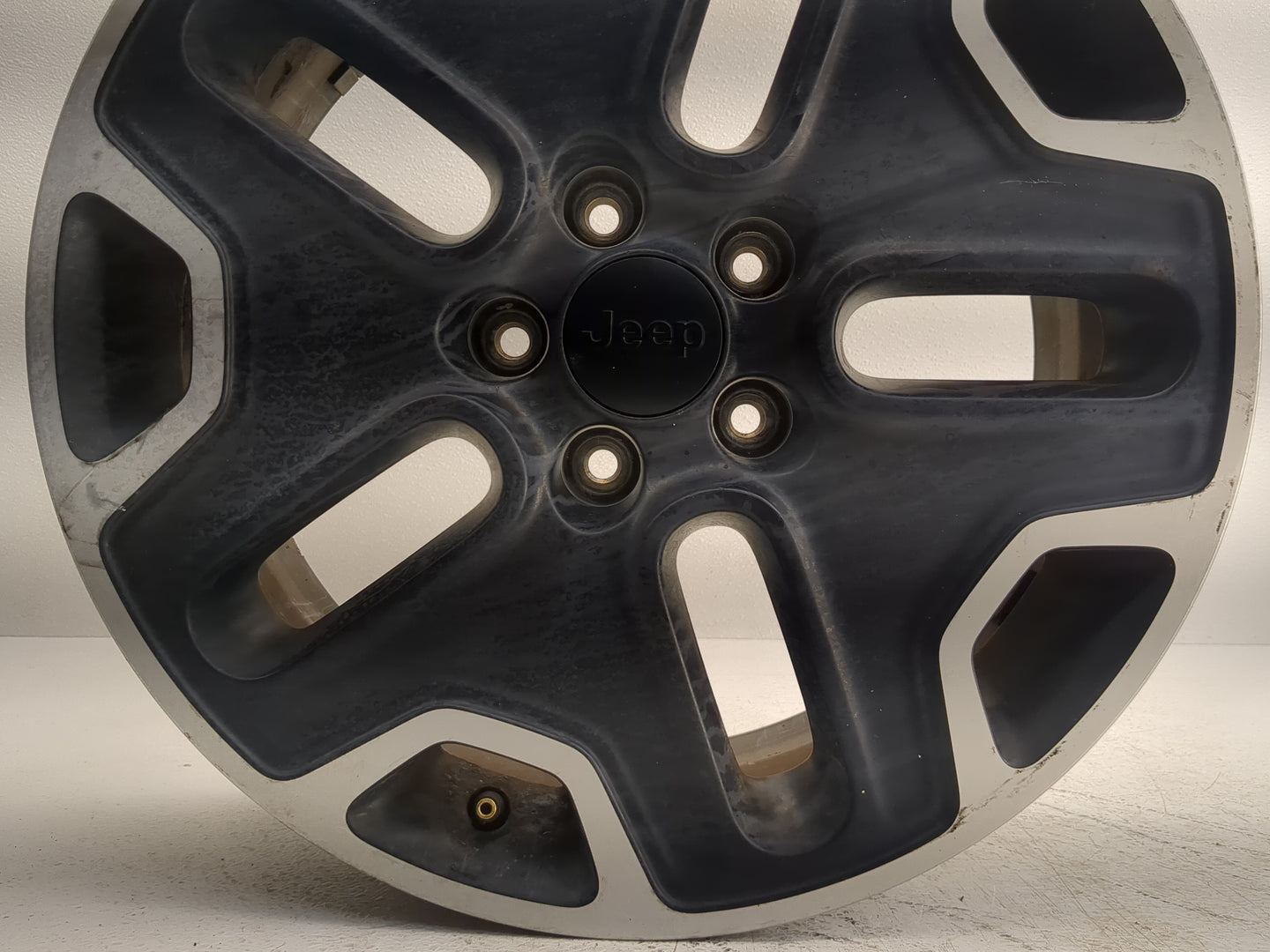 2015-2017 Jeep Renegade Oem Wheel Rim - Oemusedautoparts1.com