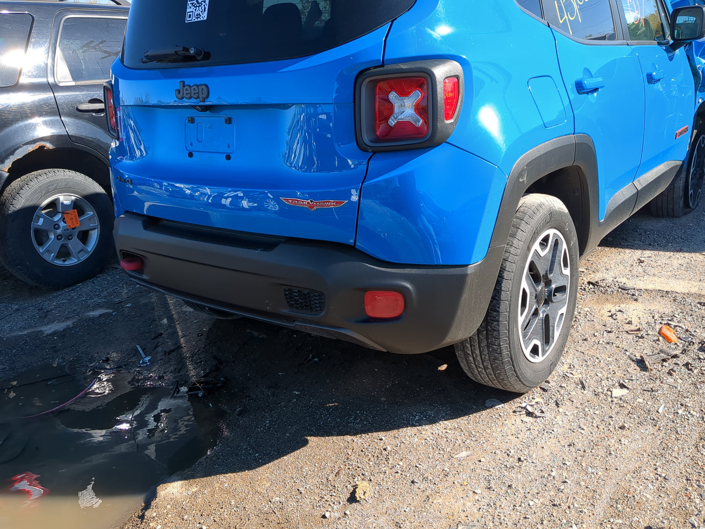 2015 Jeep Renegade Rear Bumper Assembly Oem - Oemusedautoparts1.com