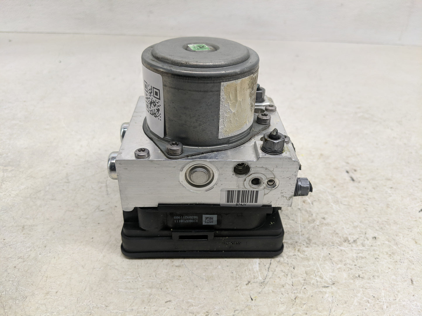 2015-2017 Jeep Renegade ABS Pump Control Module Replacement P/N:52022986 Fits Fits 2015 2016 2017 OEM Used Auto Parts - Oemu