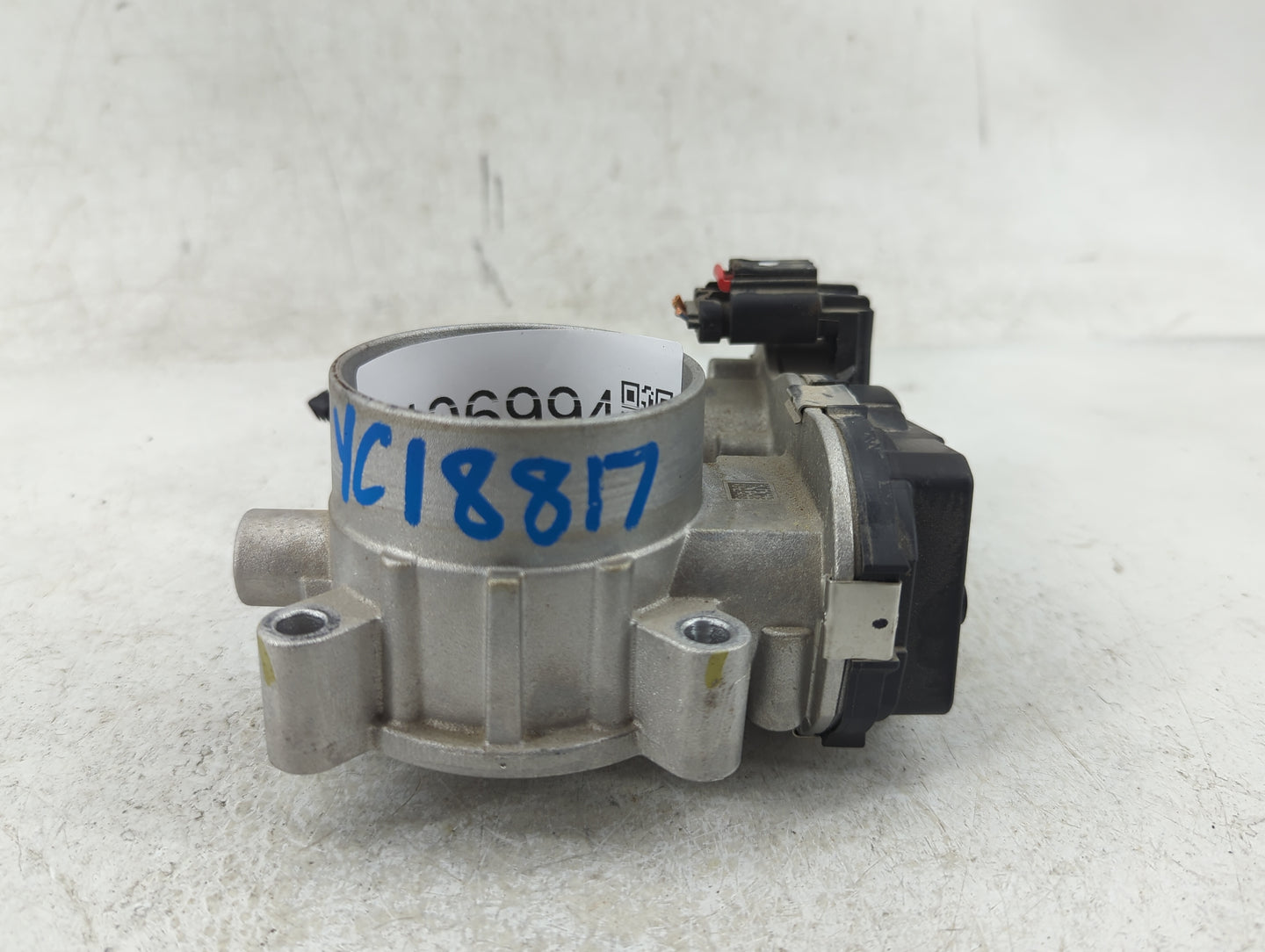 2015-2018 Jeep Renegade Throttle Body P/N:04891970AD Fits Fits 2015 2016 2017 2018 OEM Used Auto Parts - Oemusedautoparts1.c