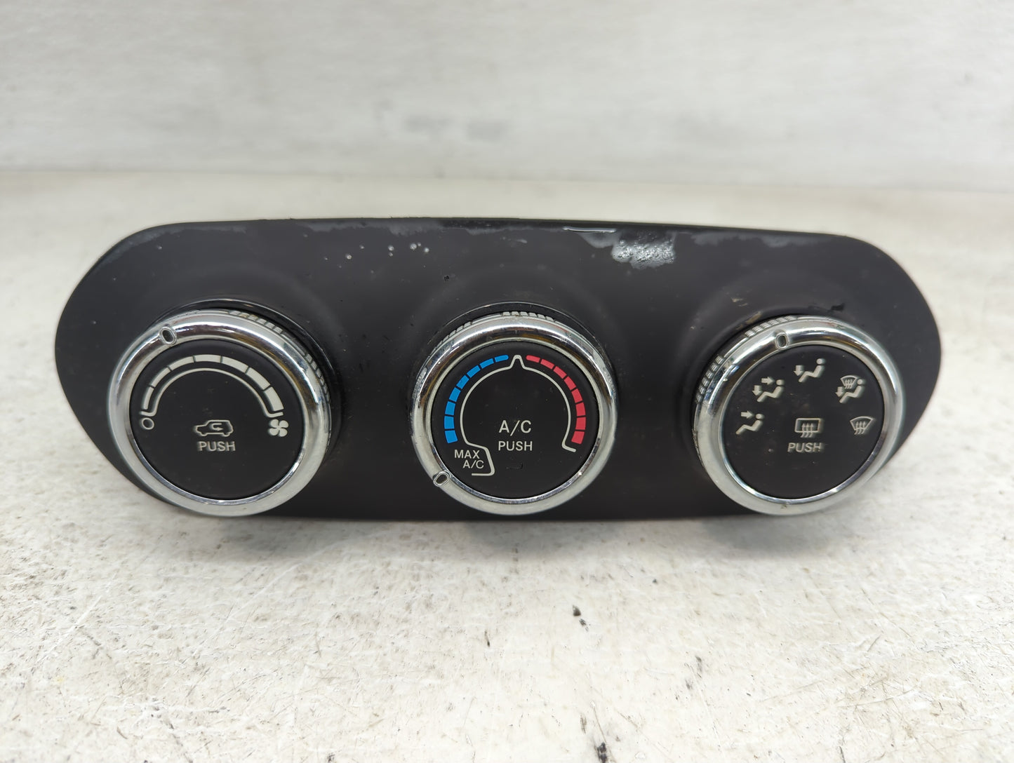 2015-2016 Jeep Renegade Climate Control Module Temperature AC/Heater Replacement P/N:838744Z Fits Fits 2015 2016 OEM Used Au