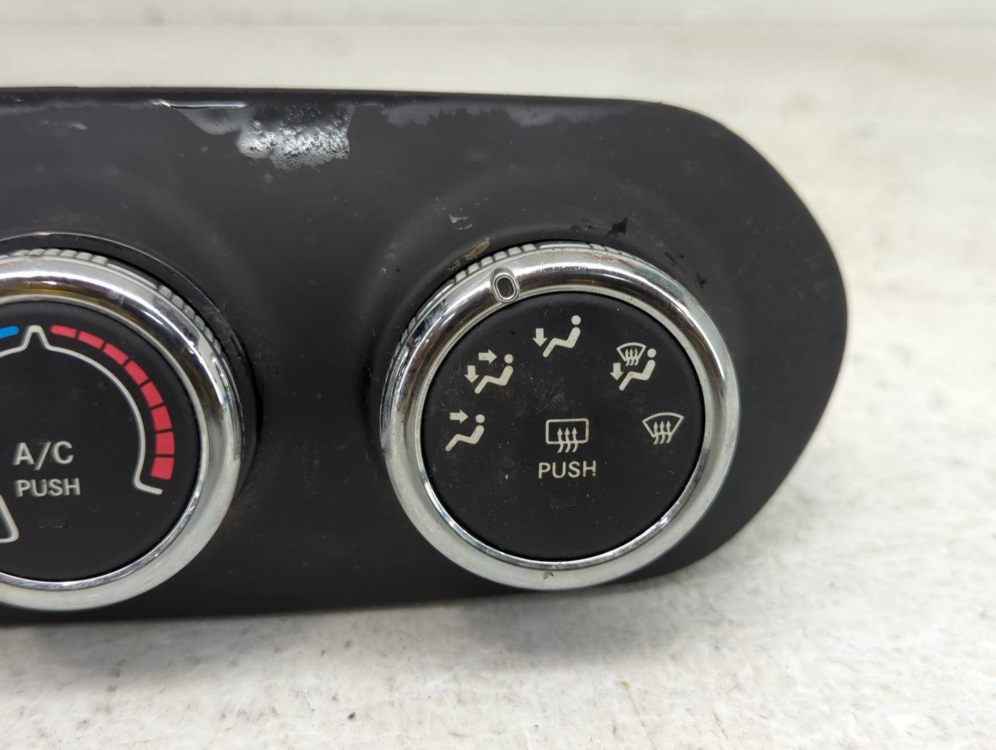 2015-2016 Jeep Renegade Climate Control Module Temperature AC/Heater Replacement P/N:838744Z Fits Fits 2015 2016 OEM Used Au