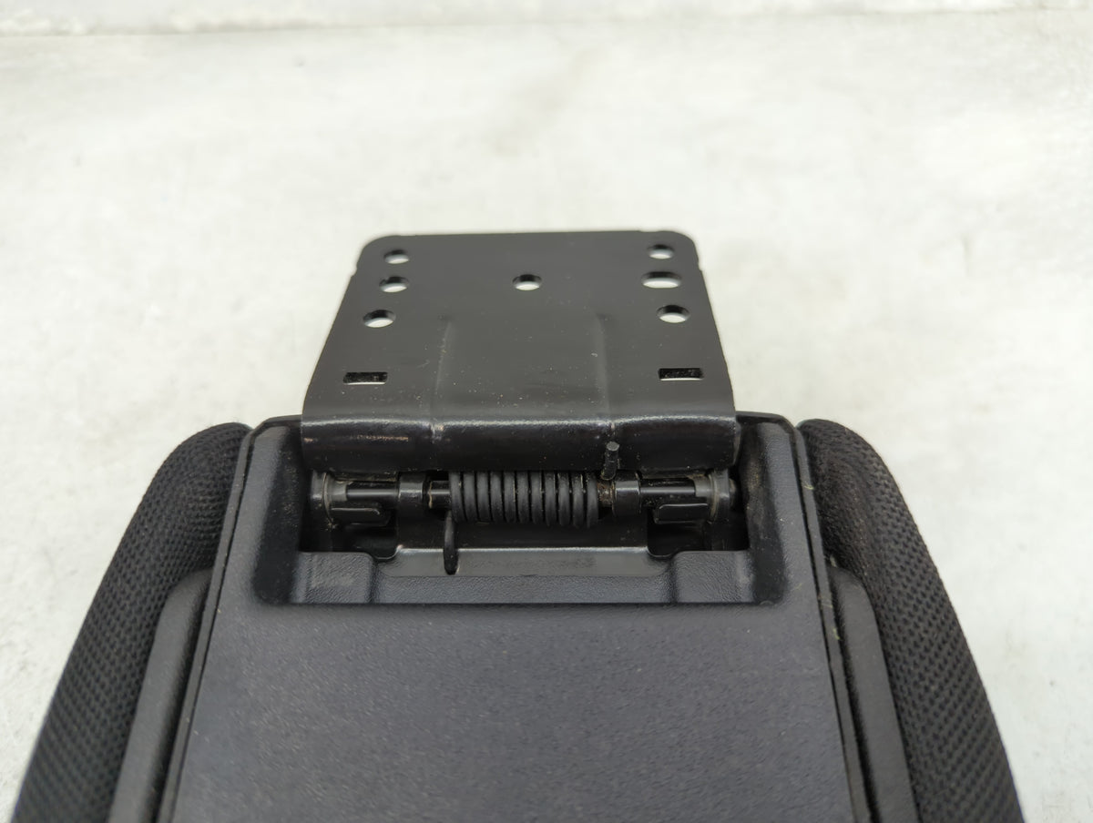 2015 Jeep Renegade Center Console Armrest Cover Lid P/N:520 4020 Fits OEM Used Auto Parts - Oemusedautoparts1.com