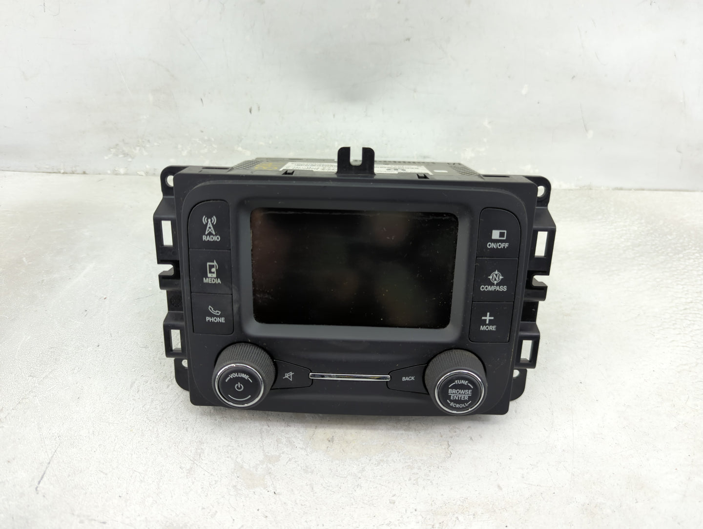 2015-2016 Jeep Renegade Radio AM FM Cd Player Receiver Replacement P/N:07355981620 Fits Fits 2015 2016 OEM Used Auto Parts -