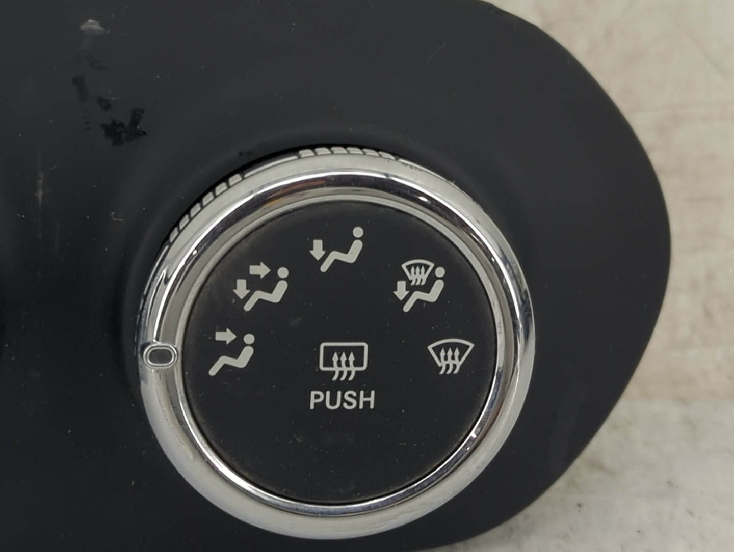 2015-2016 Jeep Renegade Climate Control Module Temperature AC/Heater Replacement P/N:838744Z Fits Fits 2015 2016 OEM Used Au