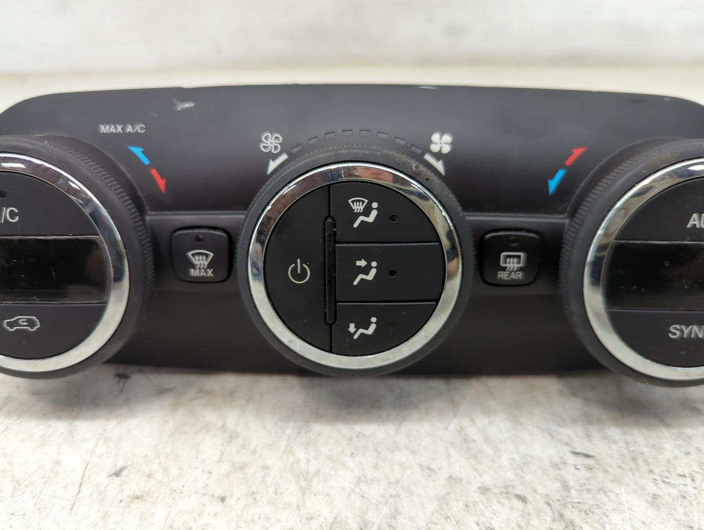 2015-2017 Jeep Renegade Climate Control Module Temperature AC/Heater Replacement P/N:07356577930 838742Z Fits Fits 2015 2016