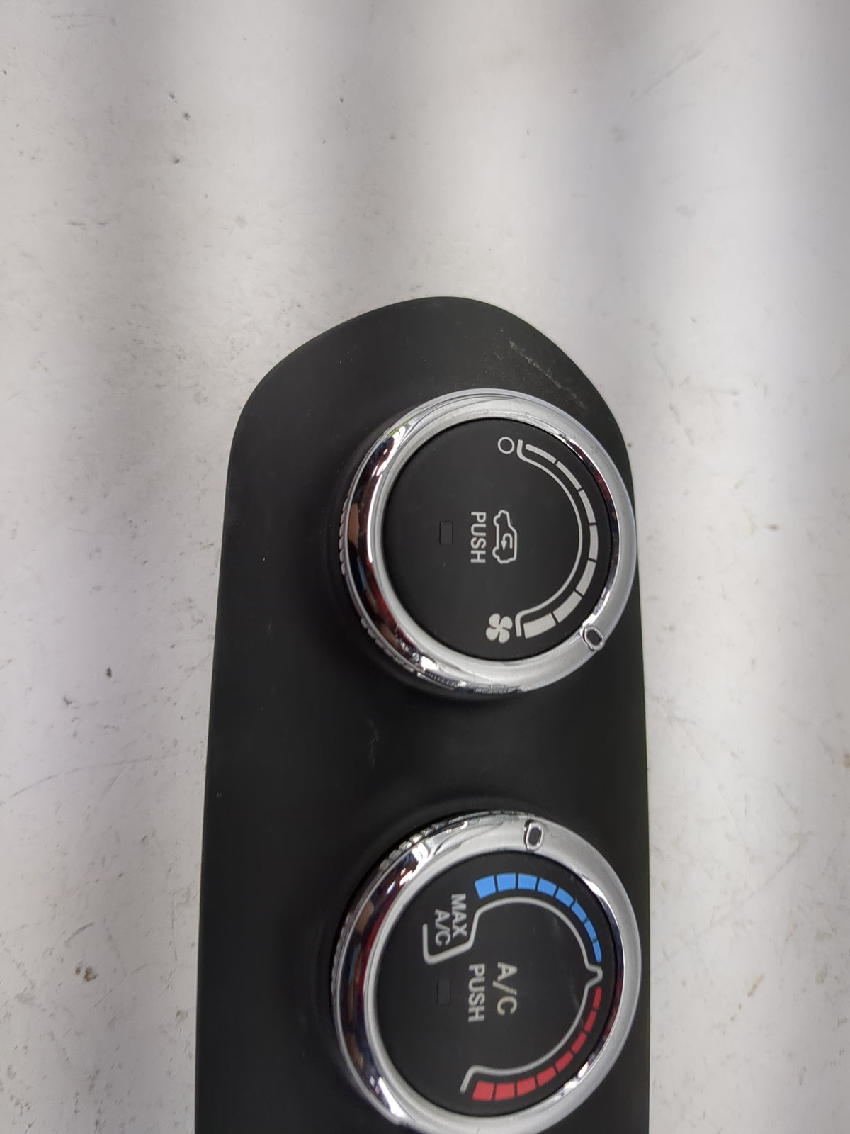 2015-2016 Jeep Renegade Climate Control Module Temperature AC/Heater Replacement P/N:07356461040 838744Z Fits Fits 2015 2016