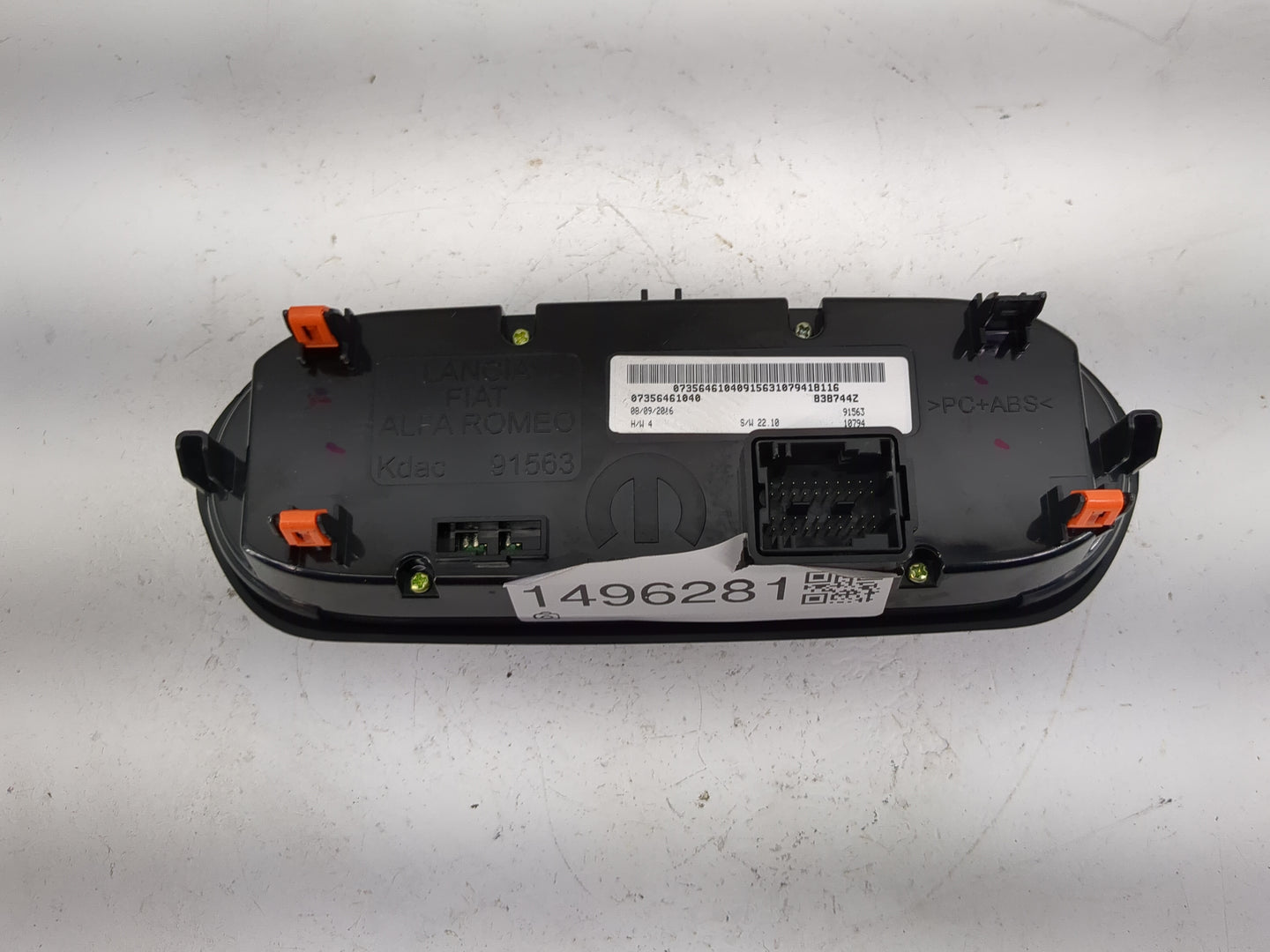 2015-2016 Jeep Renegade Climate Control Module Temperature AC/Heater Replacement P/N:07356461040 838744Z Fits Fits 2015 2016
