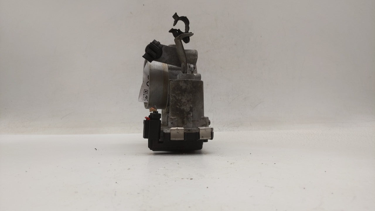 2015-2018 Jeep Renegade Throttle Body P/N:04891970AC 04891970AB Fits Fits 2014 2015 2016 2017 2018 OEM Used Auto Parts - Oem
