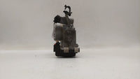2015-2018 Jeep Renegade Throttle Body P/N:04891970AC 04891970AB Fits Fits 2014 2015 2016 2017 2018 OEM Used Auto Parts - Oem