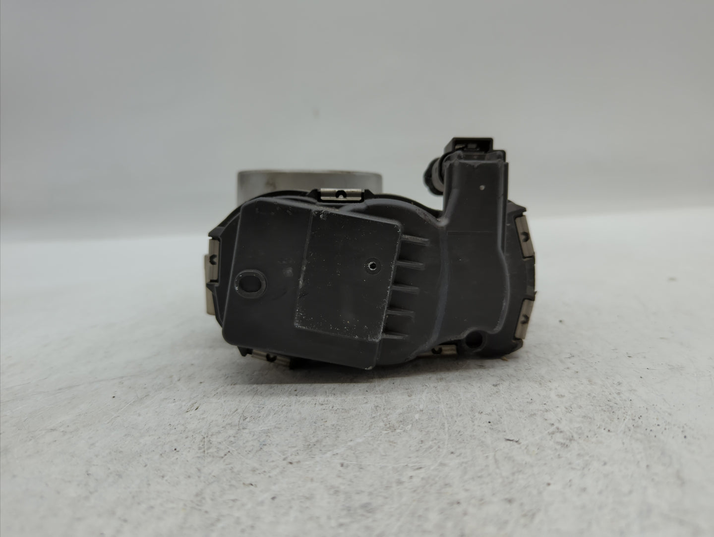 2015-2018 Jeep Renegade Throttle Body P/N:05281796AB 04891970AC, 04891970AB Fits Fits 2014 2015 2016 2017 2018 OEM Used Auto