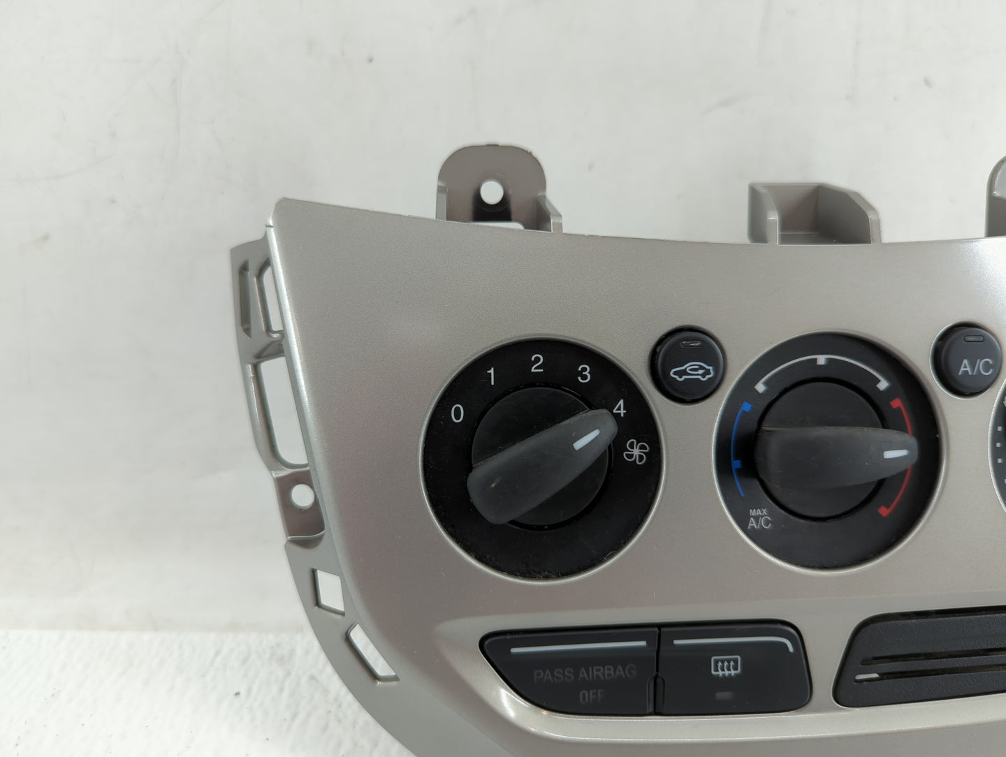 2015-2017 Jeep Renegade Climate Control Module Temperature AC/Heater Replacement P/N:CM5T-19980-AE Fits Fits 2015 2016 2017 