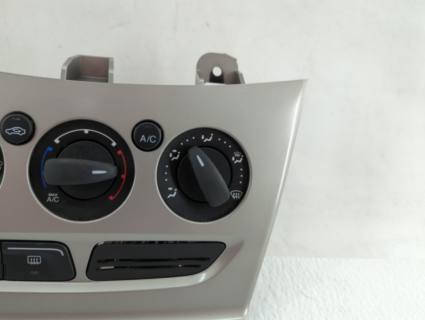 2015-2017 Jeep Renegade Climate Control Module Temperature AC/Heater Replacement P/N:CM5T-19980-AE Fits Fits 2015 2016 2017 
