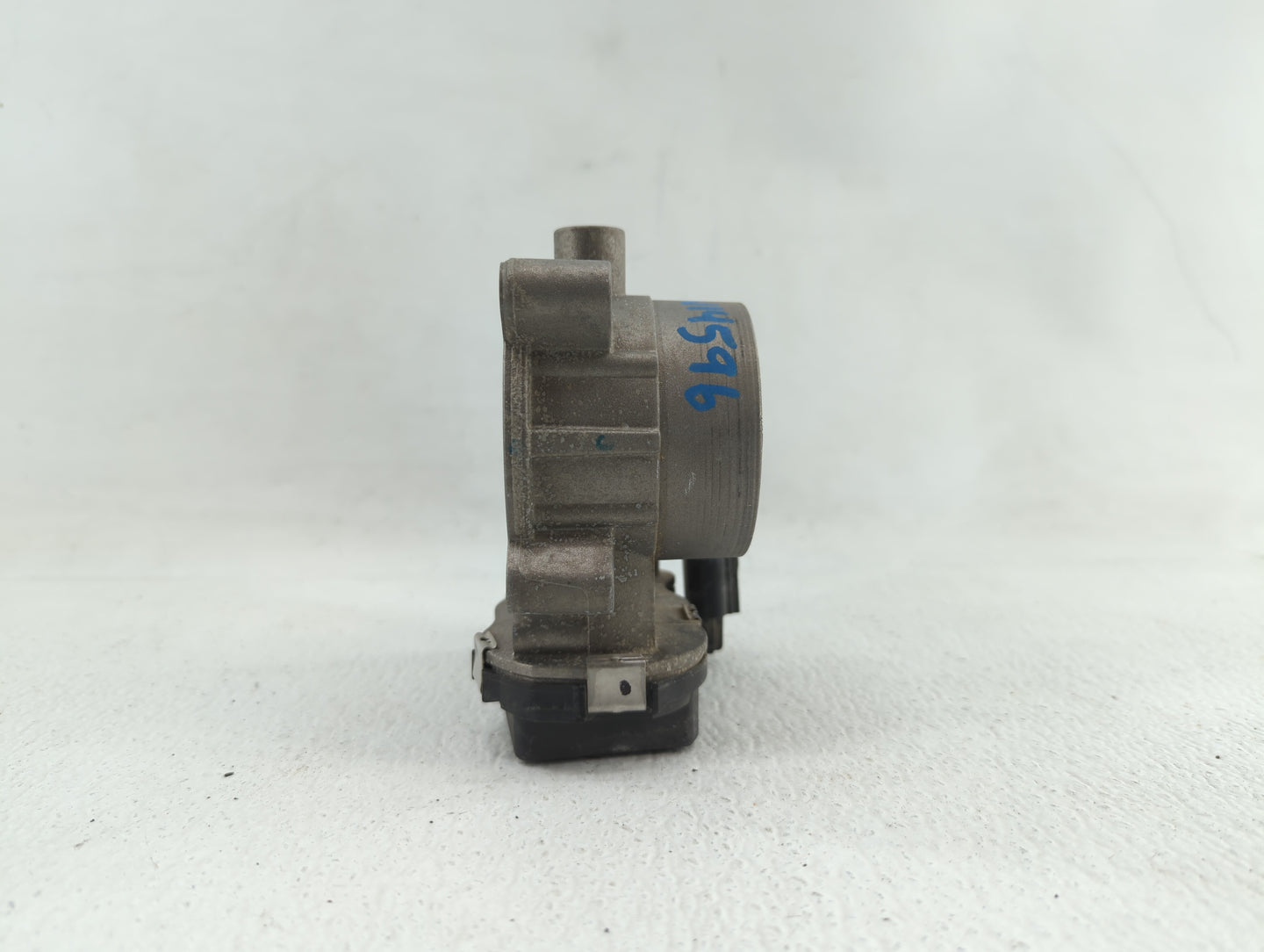 2015-2018 Jeep Renegade Throttle Body P/N:04891970AC 04891970AB Fits Fits 2014 2015 2016 2017 2018 OEM Used Auto Parts - Oem