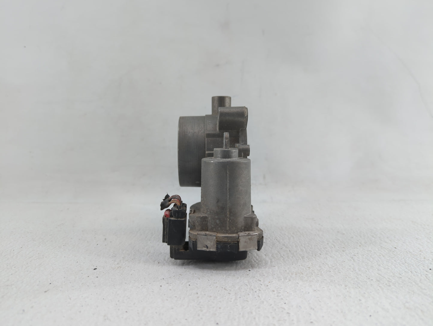 2015-2018 Jeep Renegade Throttle Body P/N:04891970AC 04891970AB Fits Fits 2014 2015 2016 2017 2018 OEM Used Auto Parts - Oem