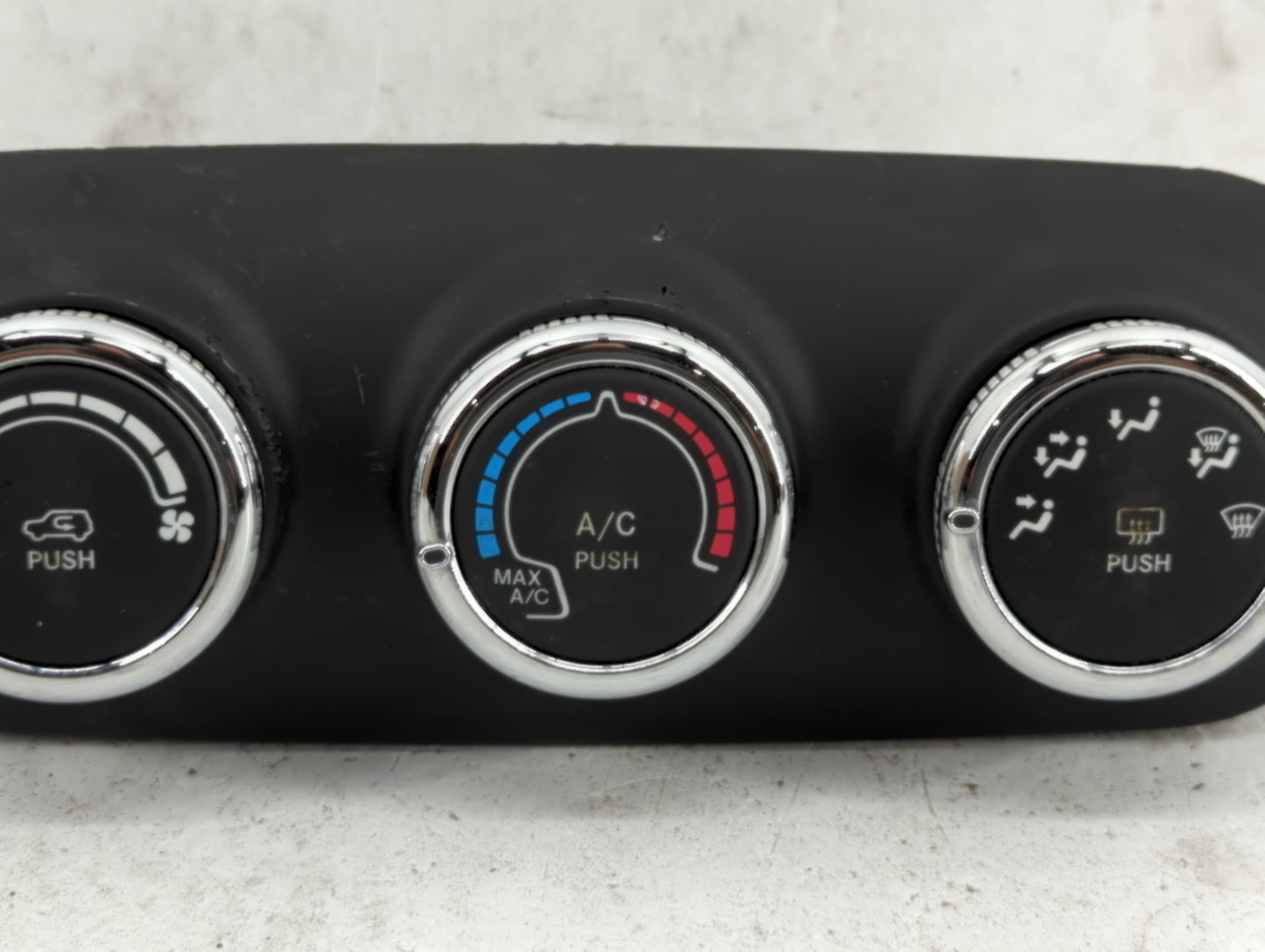2015-2016 Jeep Renegade Climate Control Module Temperature AC/Heater Replacement P/N:735634904 735637717 Fits Fits 2015 2016