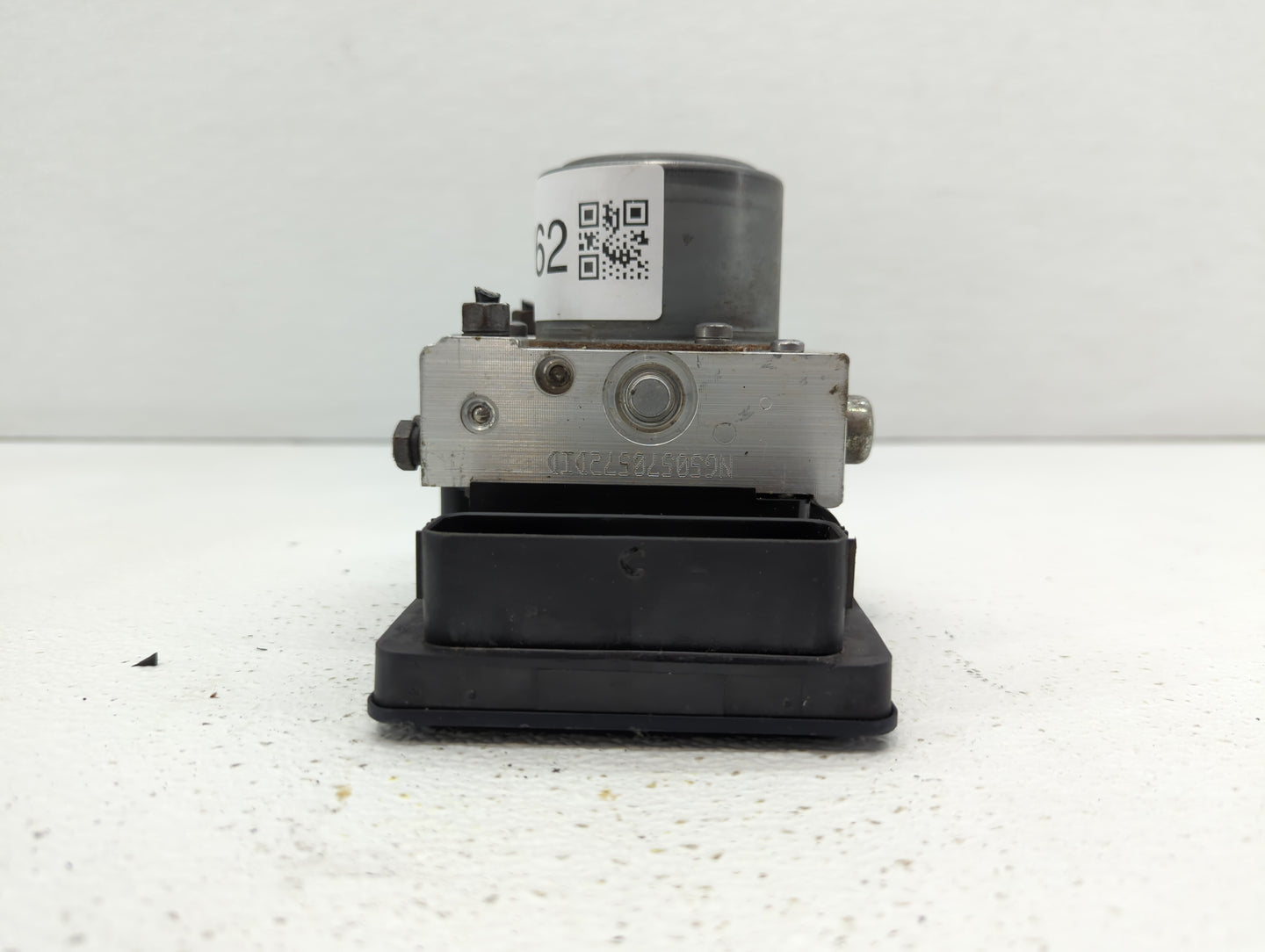 2015 Jeep Renegade ABS Pump Control Module Replacement P/N:54086932AC Fits OEM Used Auto Parts - Oemusedautoparts1.com
